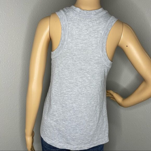 NWT Jerry Leigh Friends Sleeveless Central Perk Gray Tshirt Size Small - Picture 6 of 11